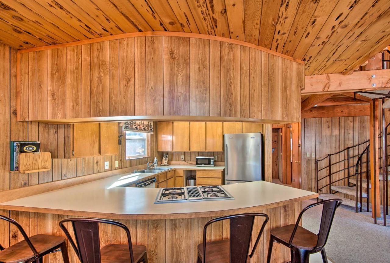 Cozy Family Home With Tahoe Views, 7 Min To Heavenly South Lake Tahoe Bagian luar foto